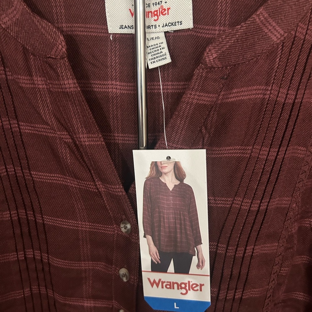 Wrangler Maroon Checkered Button-Up Shirt - Picture 2 of 5